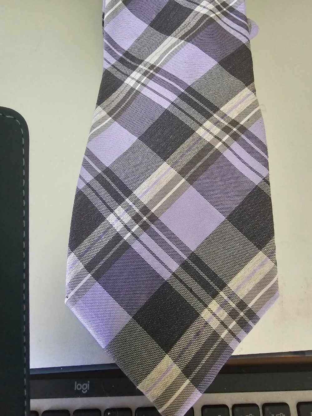 Brand New - Tom Ford 100% Silk Tie Made in Italy - Picture 3 of 8